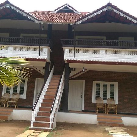 Mango Village Farm House Nelliyampathy Exteriér fotografie
